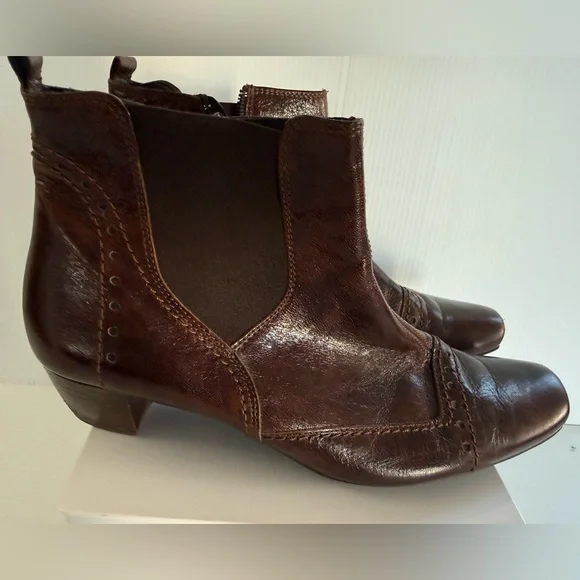 PAUL GREENE Leather Booties - Picture 3 of 10